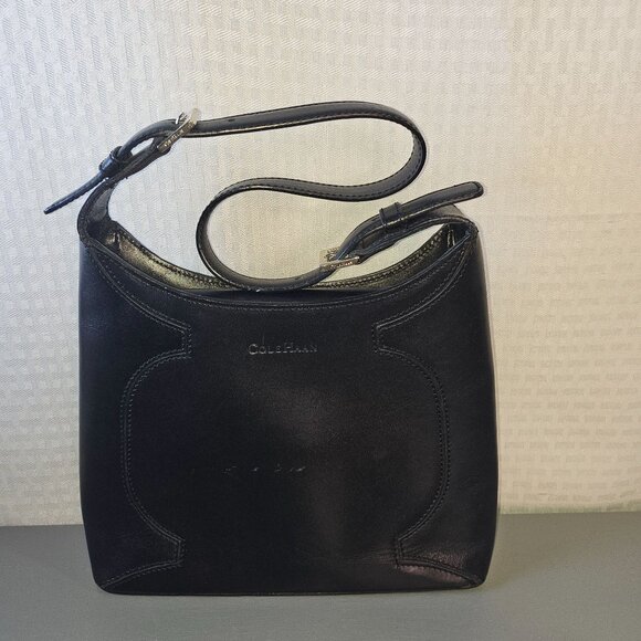 Cole Haan Black Leather Shoulder Bag With Adjustable Strap - Picture 8 of 9